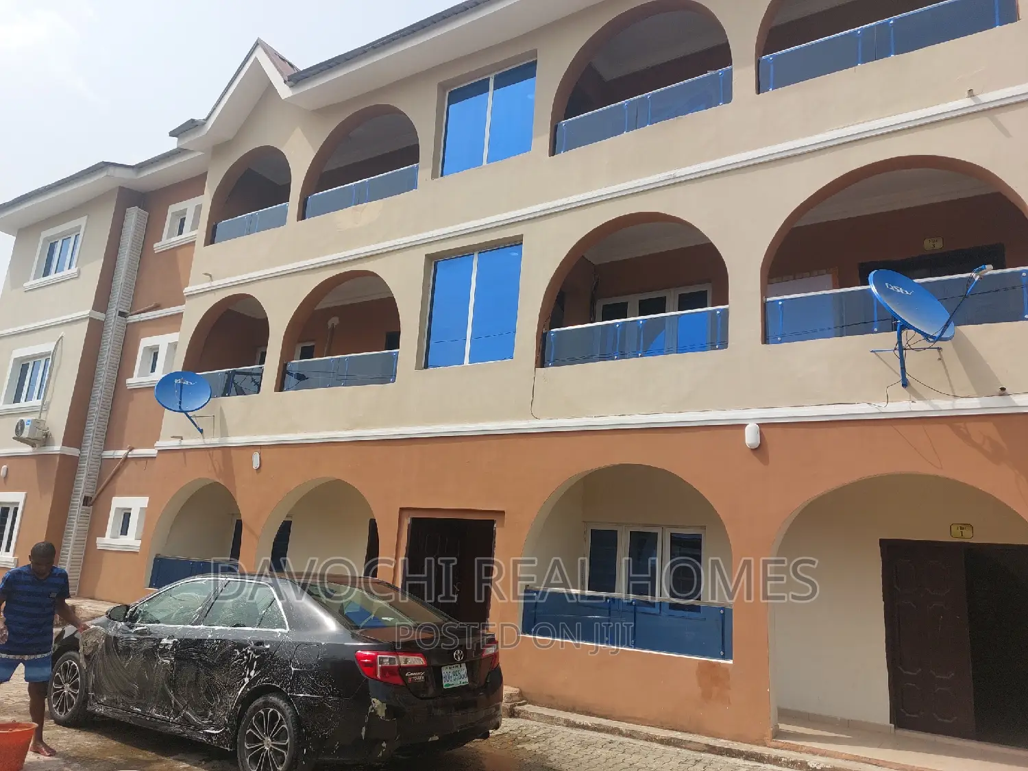 3bdrm Apartment in Ikota Villa Estate, Lekki for rent in Lekki