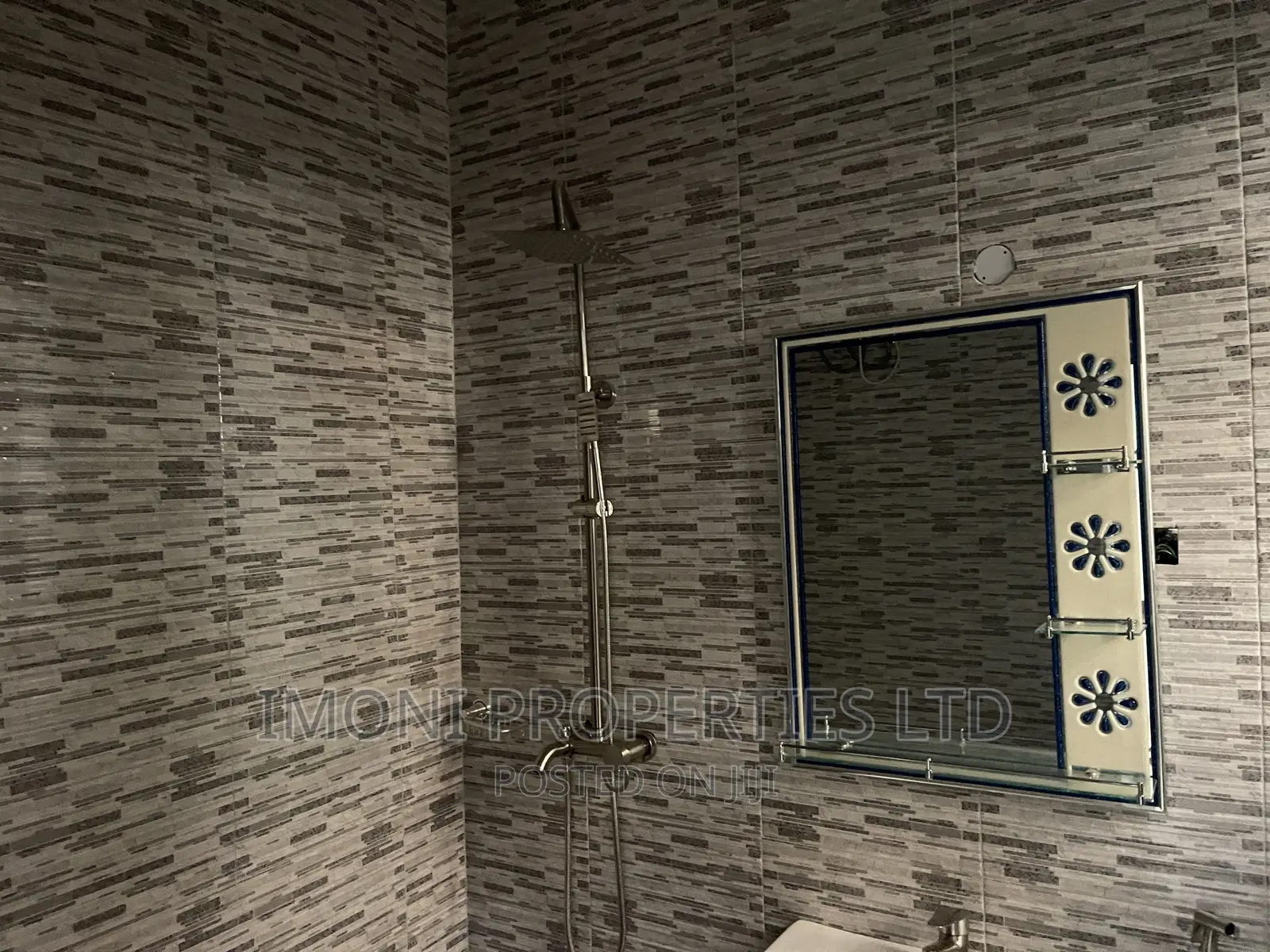 2bdrm Block of Flats in Sagwari, Dutse-Alhaji for rent in Dutse-Alhaji