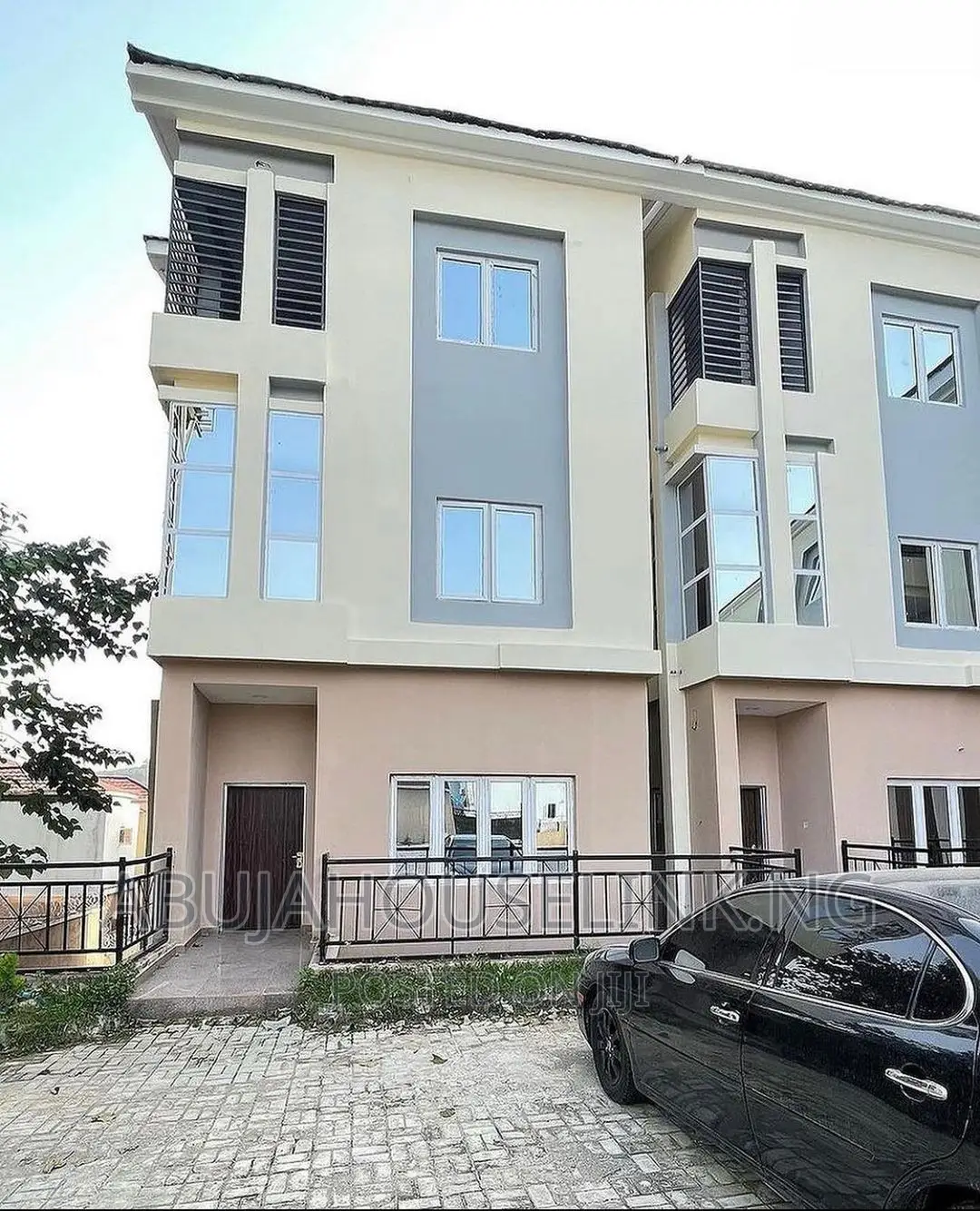 5bdrm Duplex in Guzape Abuja for sale in Guzape District