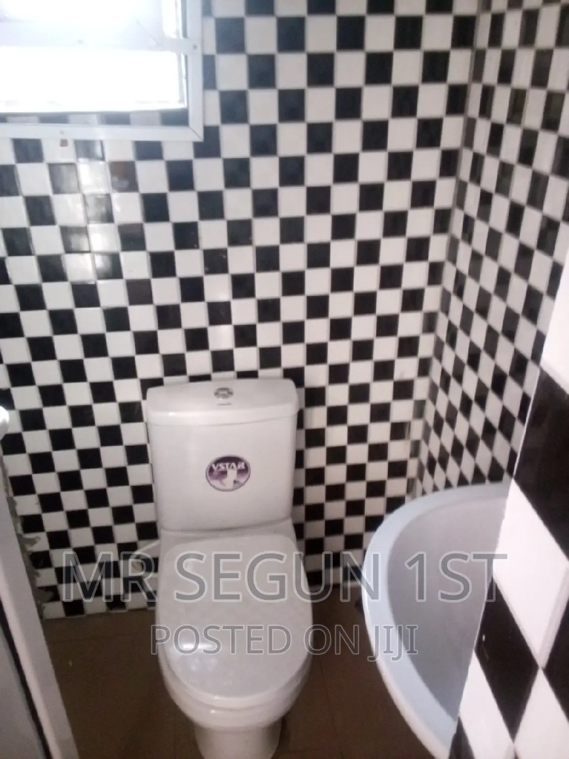 3bdrm Block of Flats in Ilero Housing Estate, Akala Express for rent in Akala Express