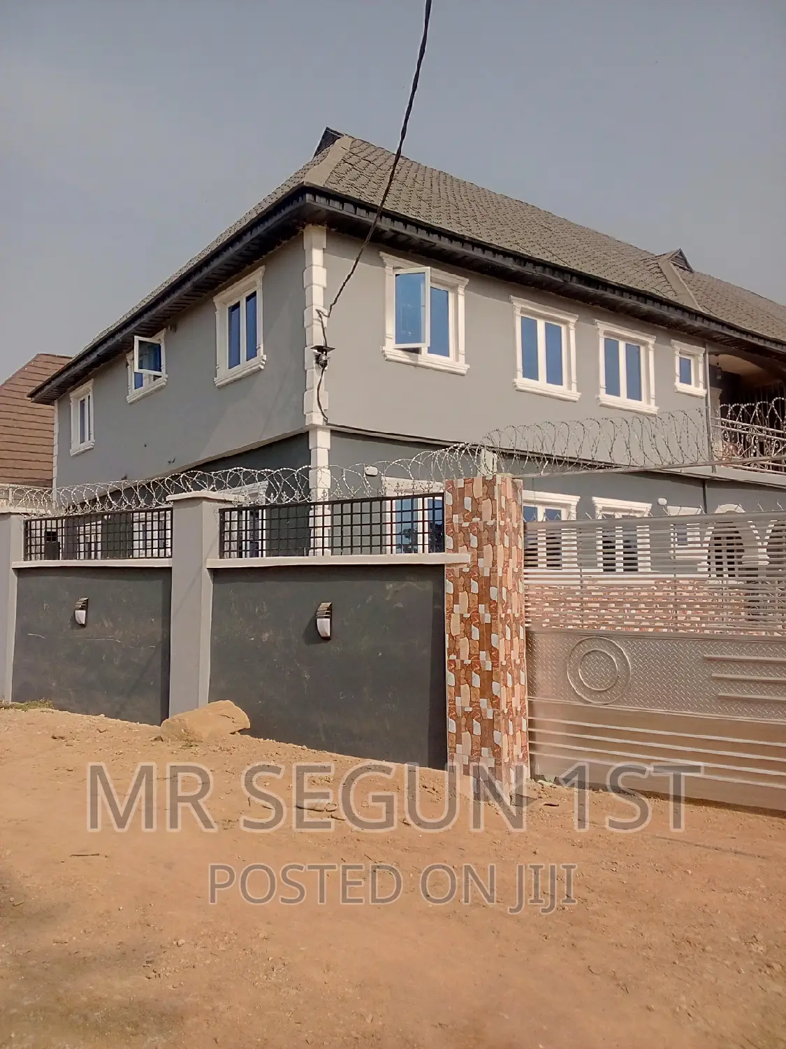 3bdrm Block of Flats in Ilero Housing Estate, Akala Express for rent in Akala Express