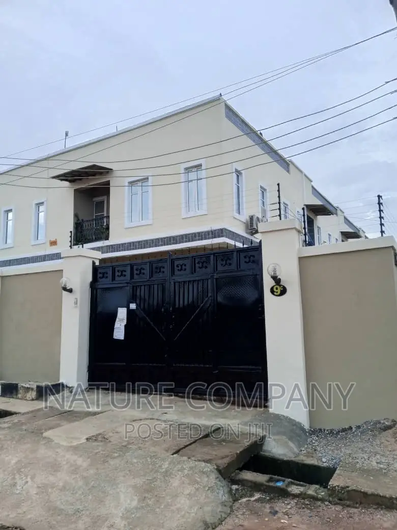 3bdrm Duplex in Olowora, Kosofe for sale in Kosofe