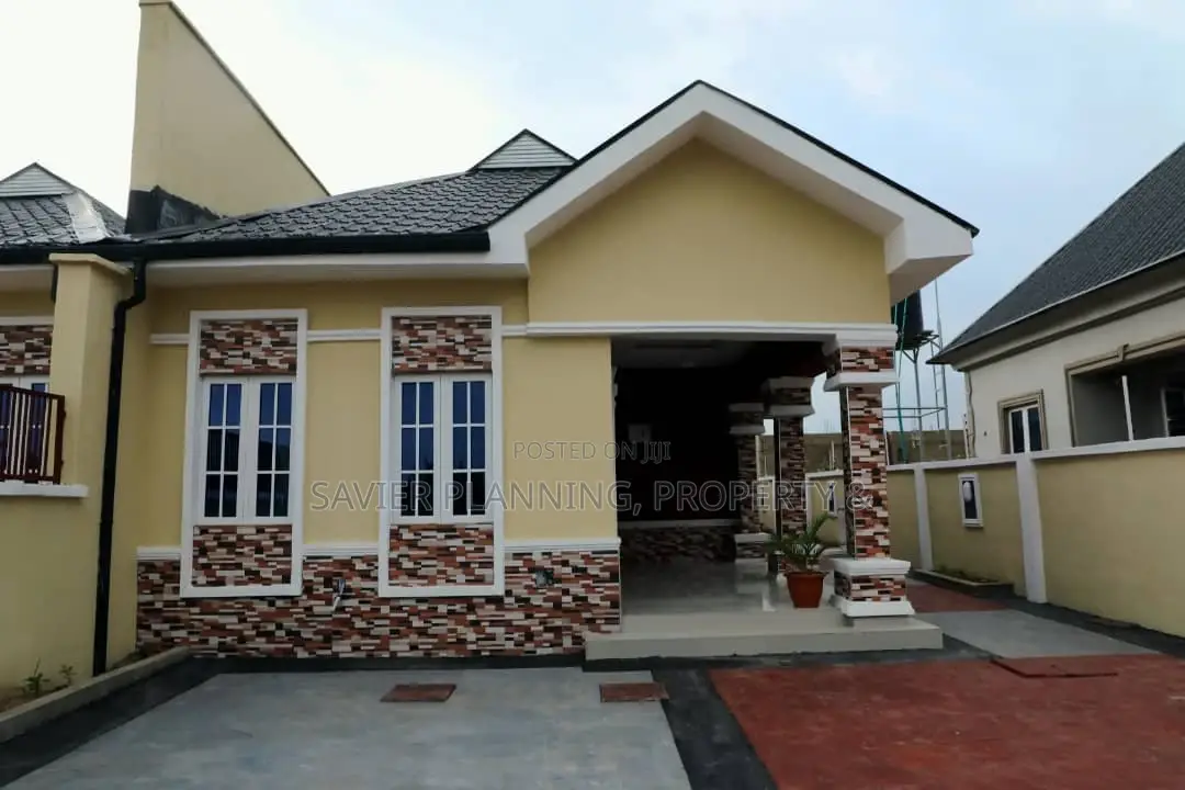 Furnished 3bdrm Bungalow in Adron City Of David., Pakuro for sale in Pakuro