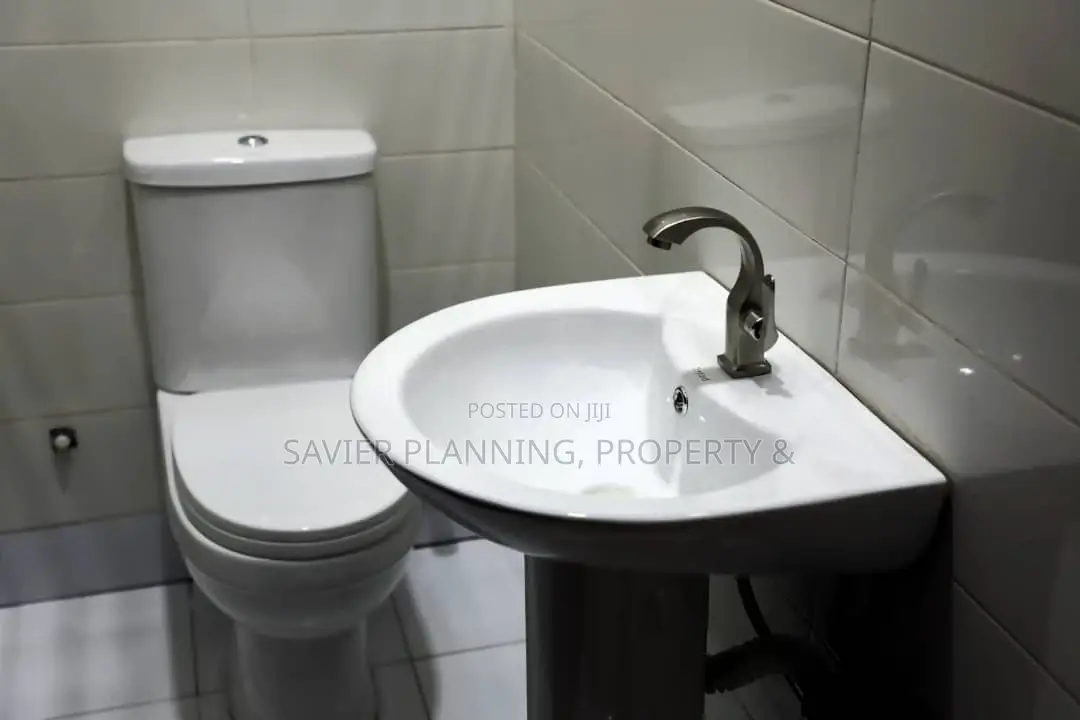 Furnished 3bdrm Bungalow in Adron City Of David., Pakuro for sale in Pakuro