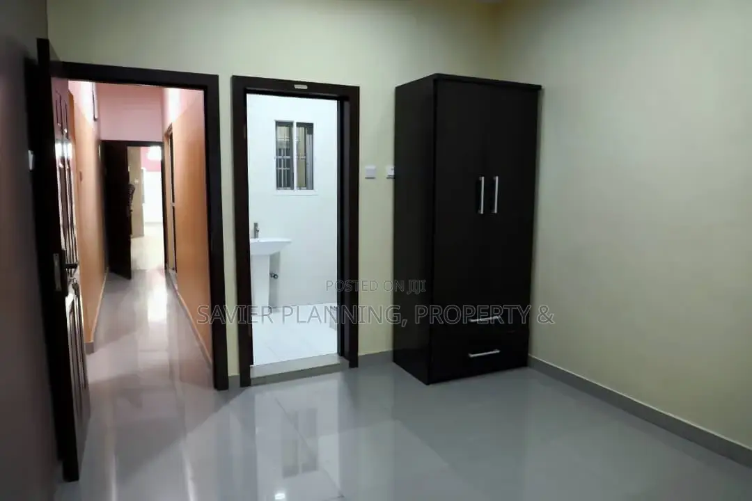 Furnished 3bdrm Bungalow in Adron City Of David., Pakuro for sale in Pakuro