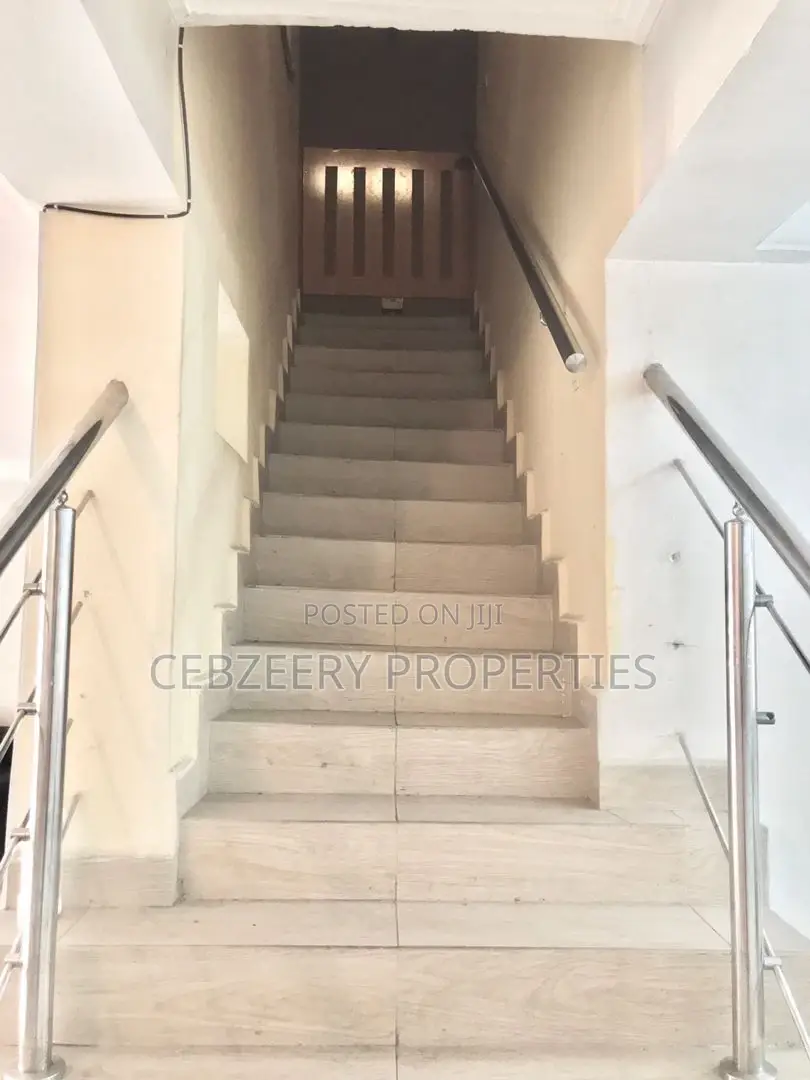 Furnished 3bdrm Duplex in Ikeja for rent in Ikeja