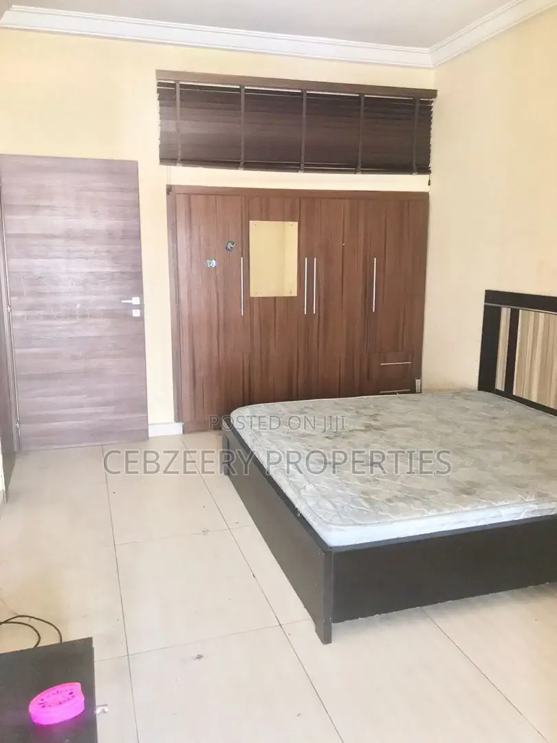 Furnished 3bdrm Duplex in Ikeja for rent in Ikeja