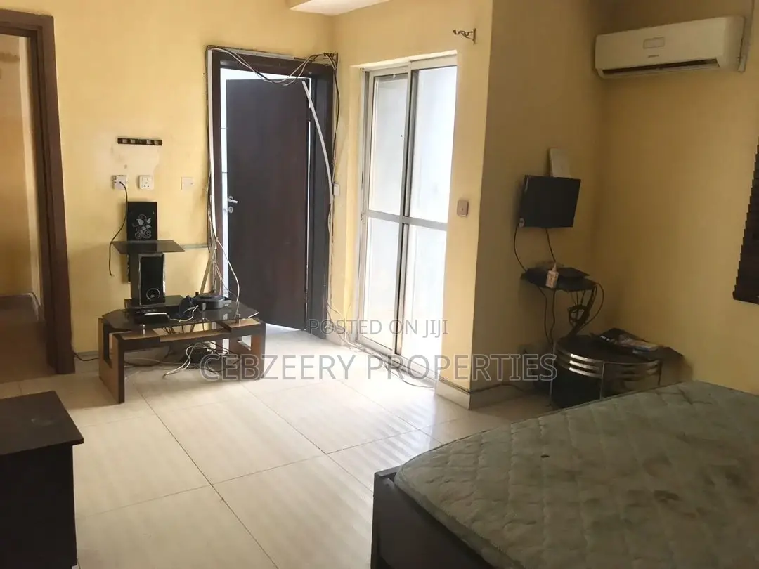 Furnished 3bdrm Duplex in Ikeja for rent in Ikeja