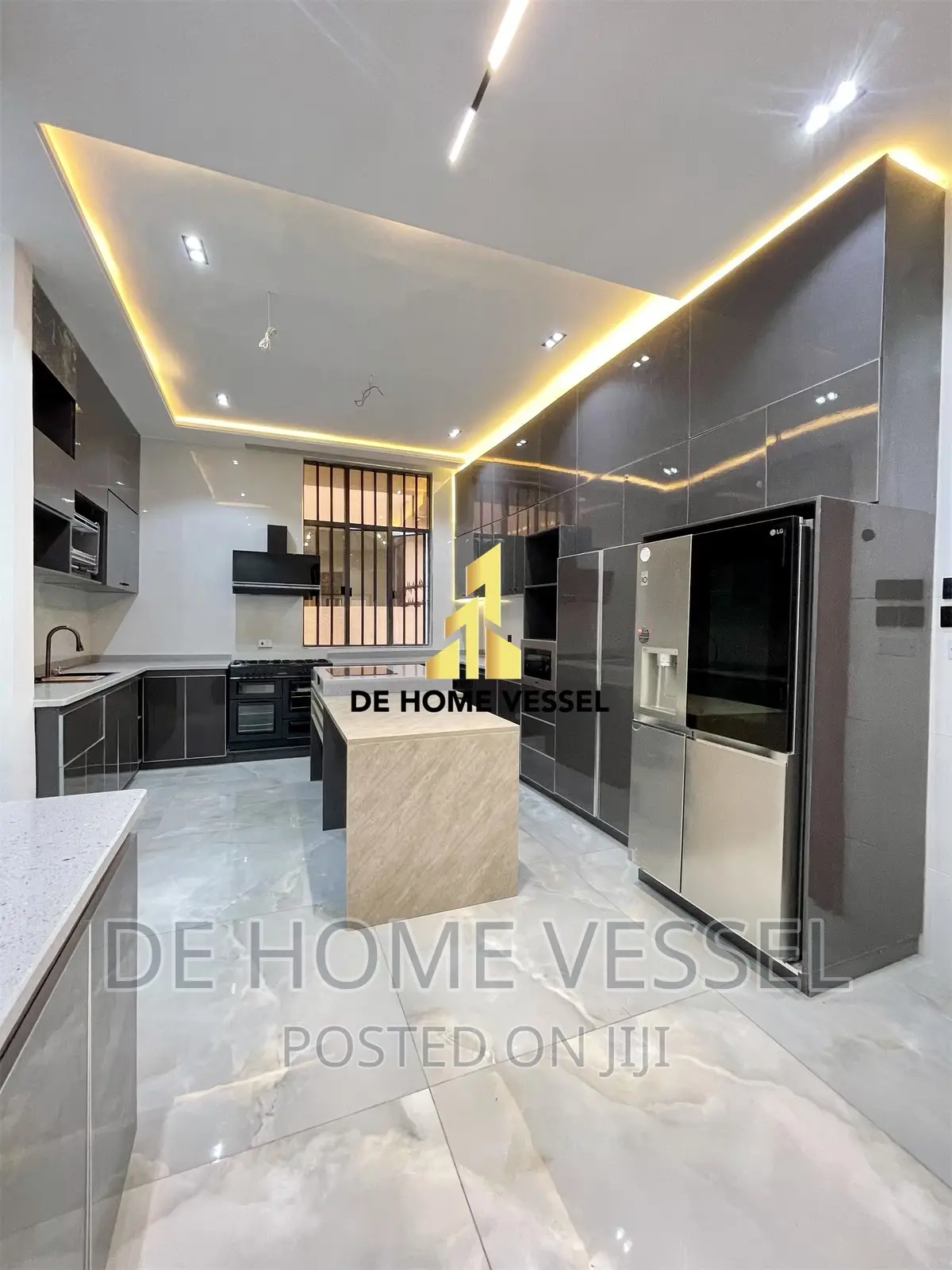 5bdrm Duplex in Lekki for sale in Lekki