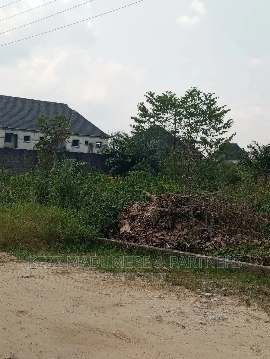 For Sale: 3 Poles Off Sars Road in Rukpokwu