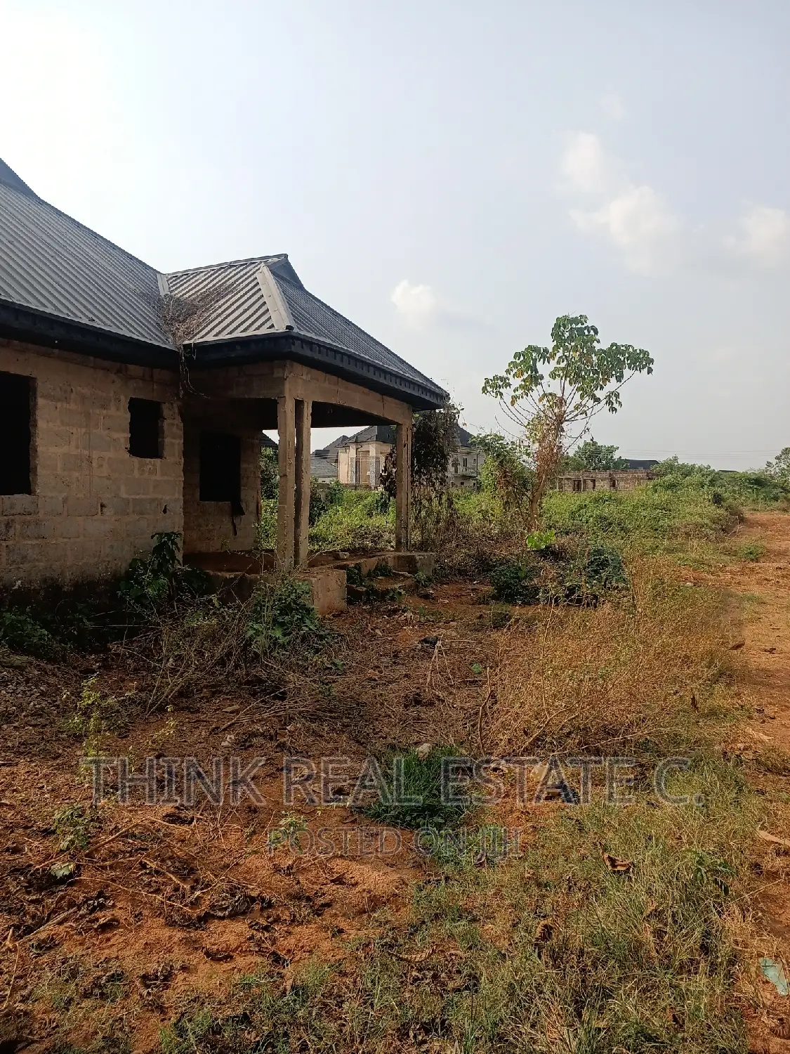 4bdrm Bungalow in Arougba,Airport Road, Benin City for sale in Benin City