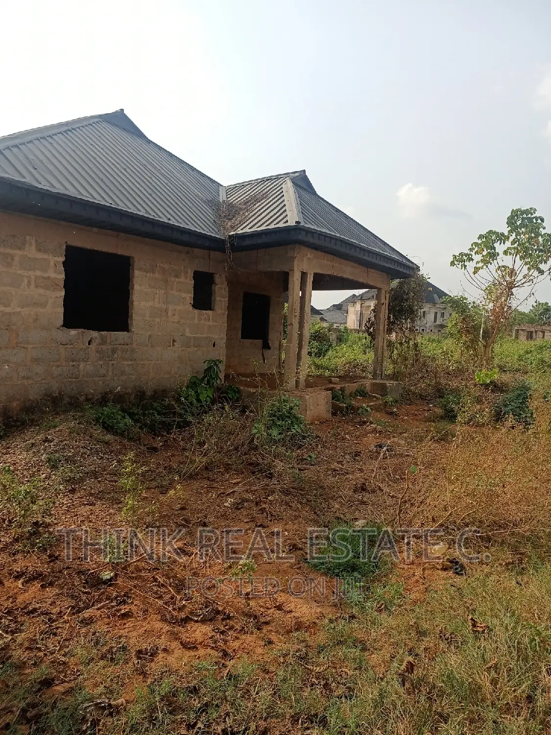 4bdrm Bungalow in Arougba,Airport Road, Benin City for sale in Benin City