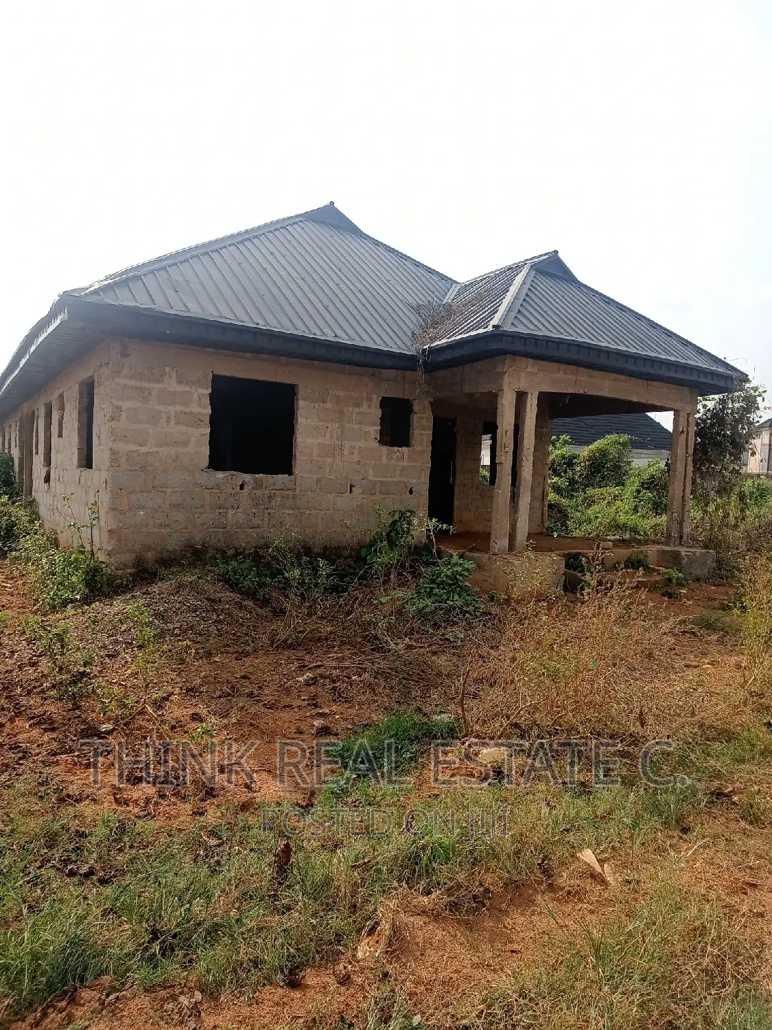 4bdrm Bungalow in Arougba,Airport Road, Benin City for sale in Benin City
