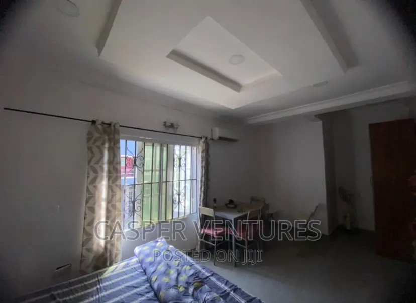 Furnished Studio Apartment in Paradise 1, Chevron for rent in Chevron