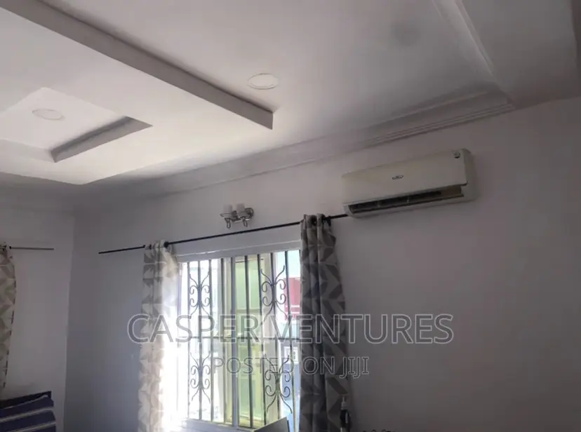 Furnished Studio Apartment in Paradise 1, Chevron for rent in Chevron