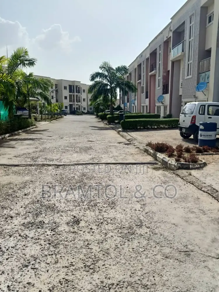 4bdrm Townhouse/Terrace in Idu Industrial for Sale in Idu Industrial
