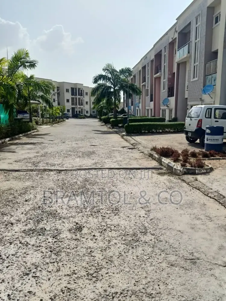 4bdrm Townhouse/Terrace in Idu Industrial for Sale in Idu Industrial