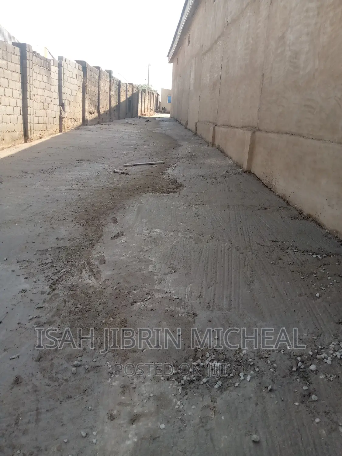 Standard Warehouse Along Gwarimpa Express for Rent in Gwarinpa