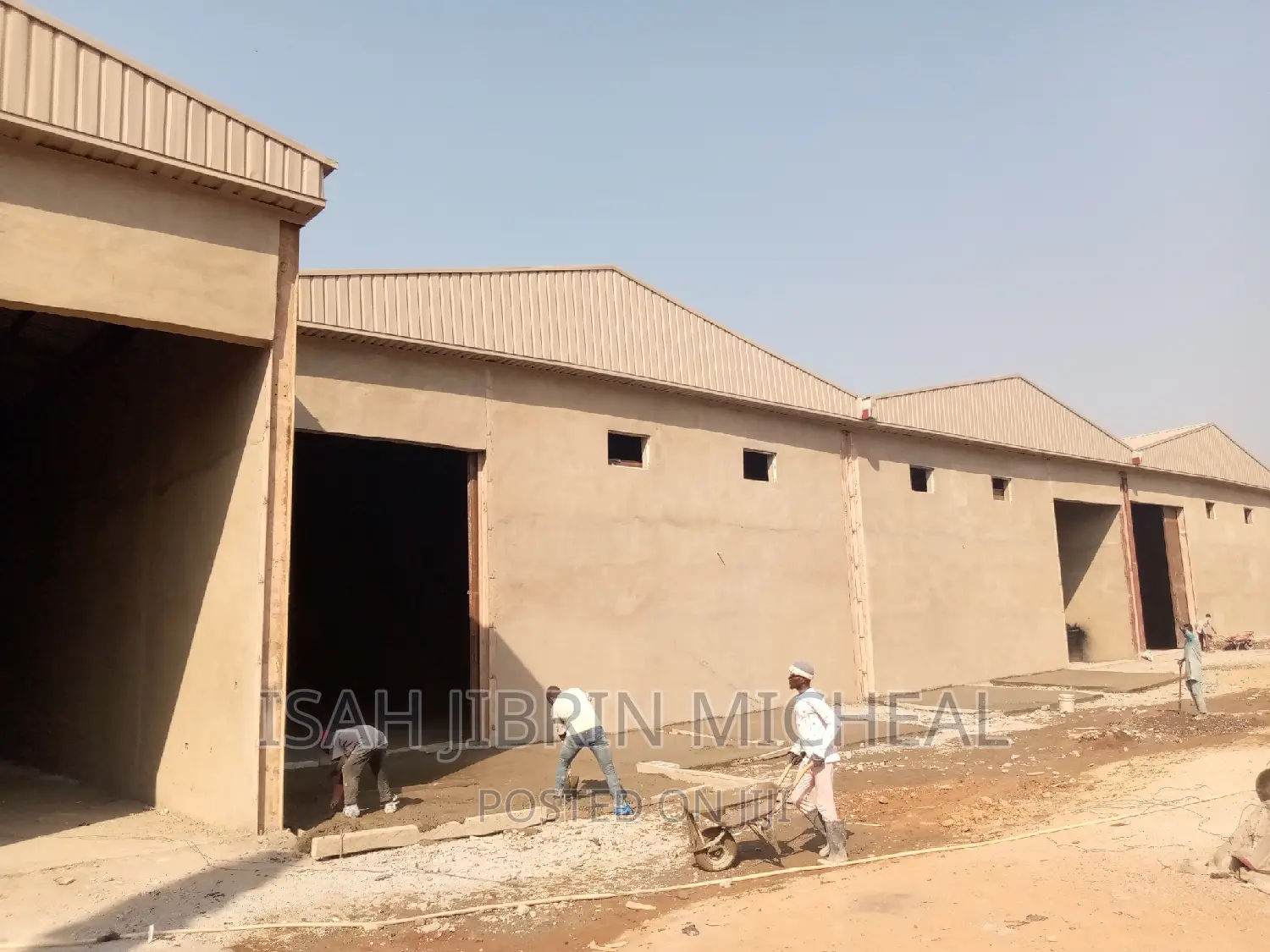 Standard Warehouse Along Gwarimpa Express for Rent in Gwarinpa