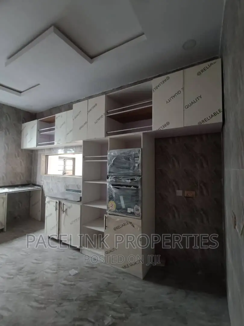 4bdrm Duplex in Ilaje / Lekki for sale in Ilaje / Lekki