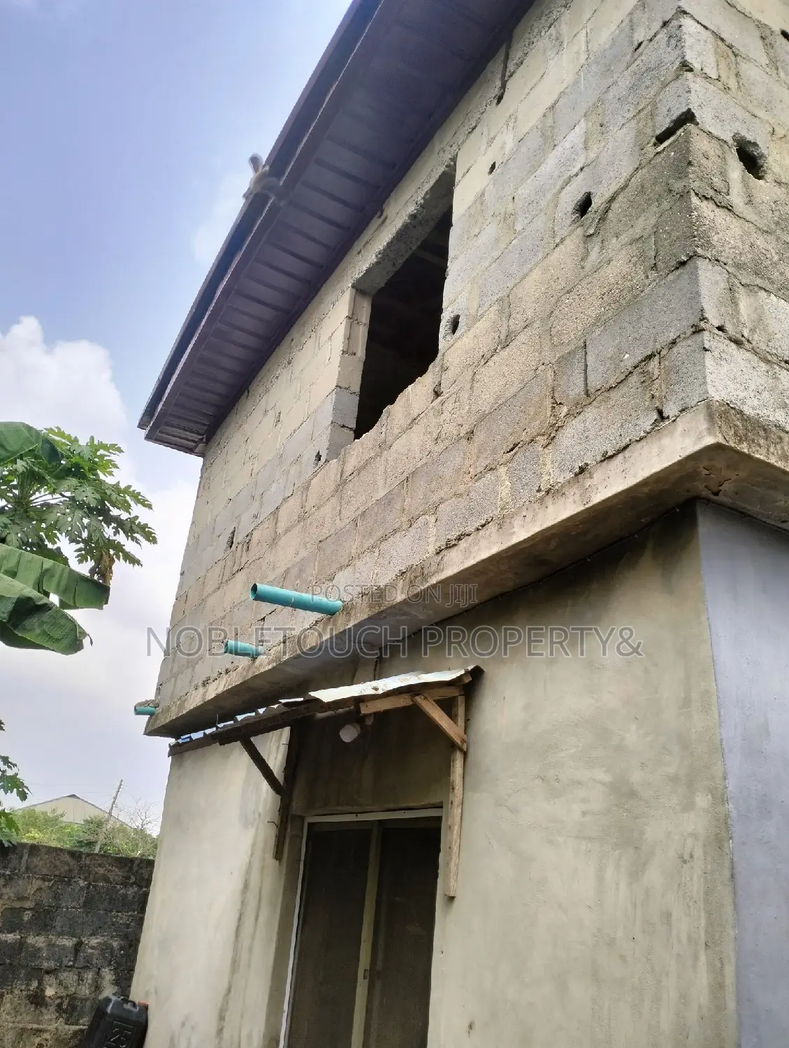 3bdrm Block of Flats in Governor Road Ikotun, Iseri Olofin for sale in Iseri Olofin