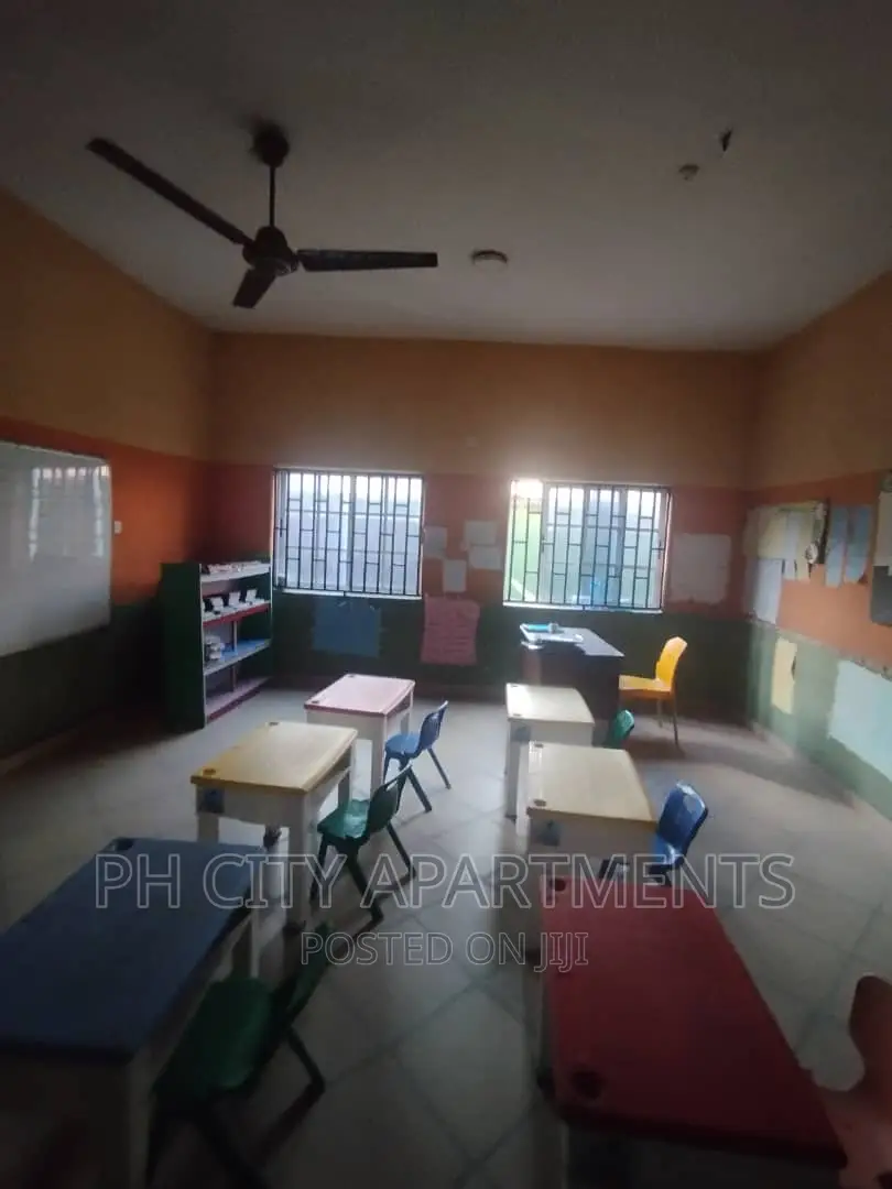 10bdrm Block of Flats in Port-Harcourt for sale in Port-Harcourt