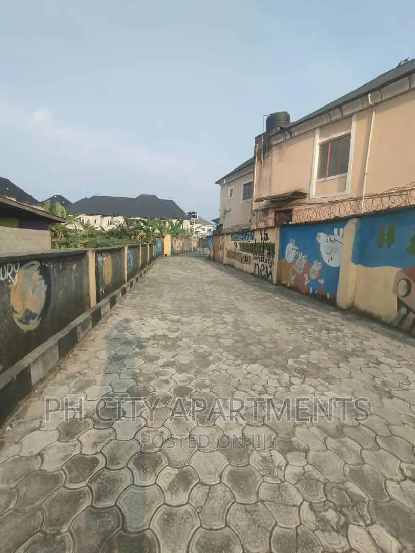 10bdrm Block of Flats in Port-Harcourt for sale in Port-Harcourt