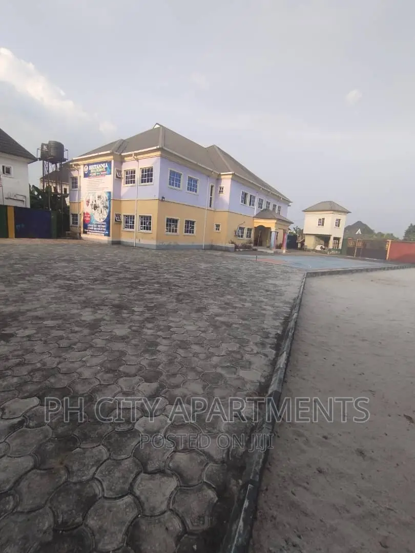 10bdrm Block of Flats in Port-Harcourt for sale in Port-Harcourt