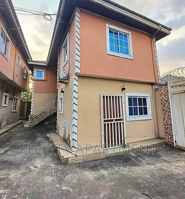 5bdrm Block of Flats in Port-Harcourt for sale in Port-Harcourt