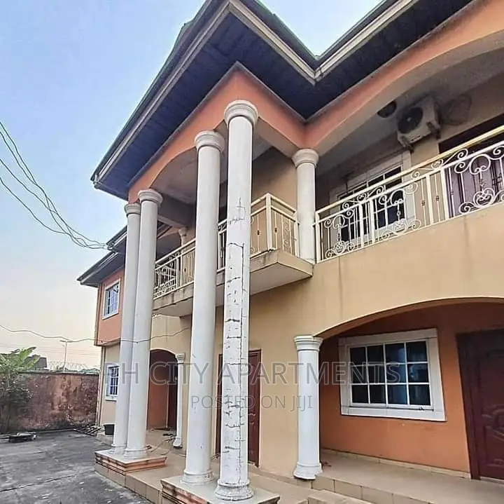 5bdrm Block of Flats in Port-Harcourt for sale in Port-Harcourt