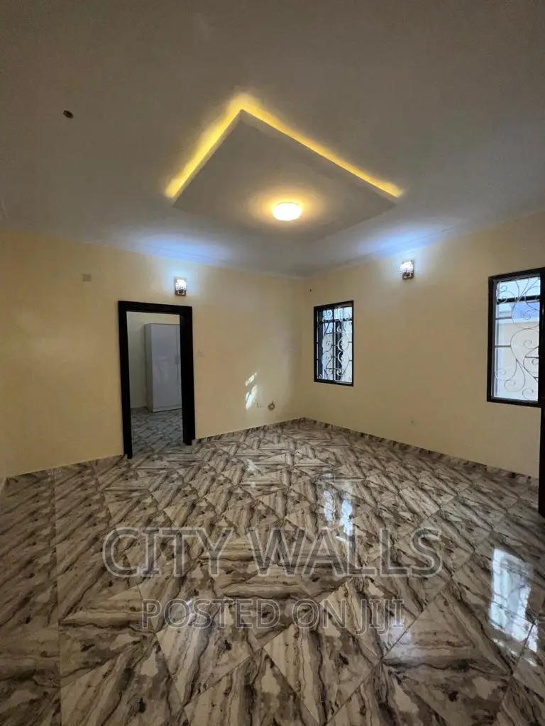 Mini Flat in Idado for rent in Idado
