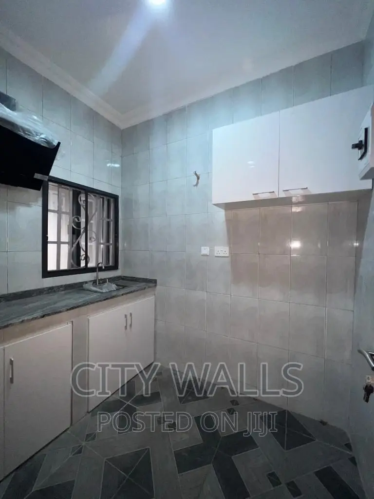 Mini Flat in Idado for rent in Idado