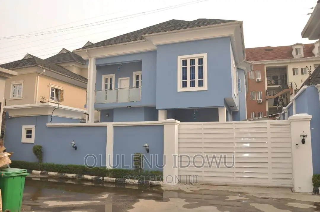 Furnished 5bdrm Duplex in Alimosho for sale in Alimosho