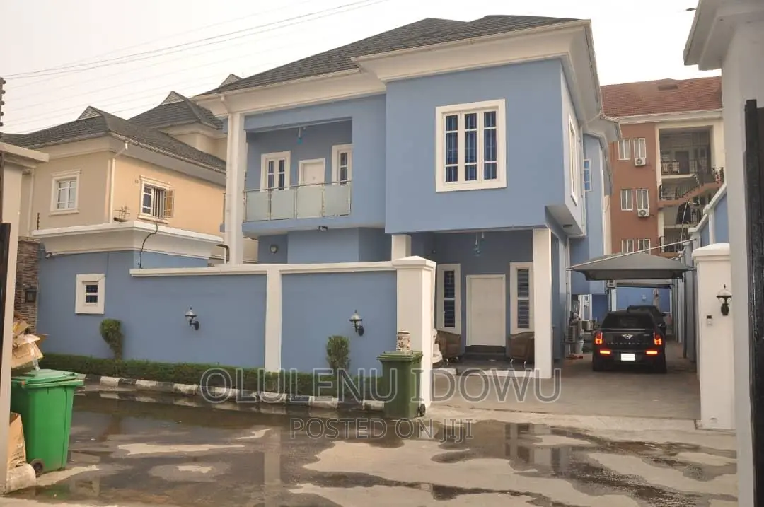 Furnished 5bdrm Duplex in Alimosho for sale in Alimosho