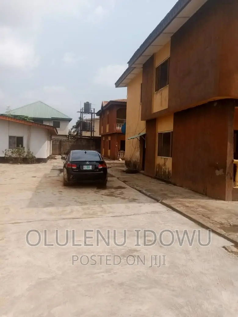 Furnished 2bdrm Block of Flats in Alimosho for sale in Alimosho