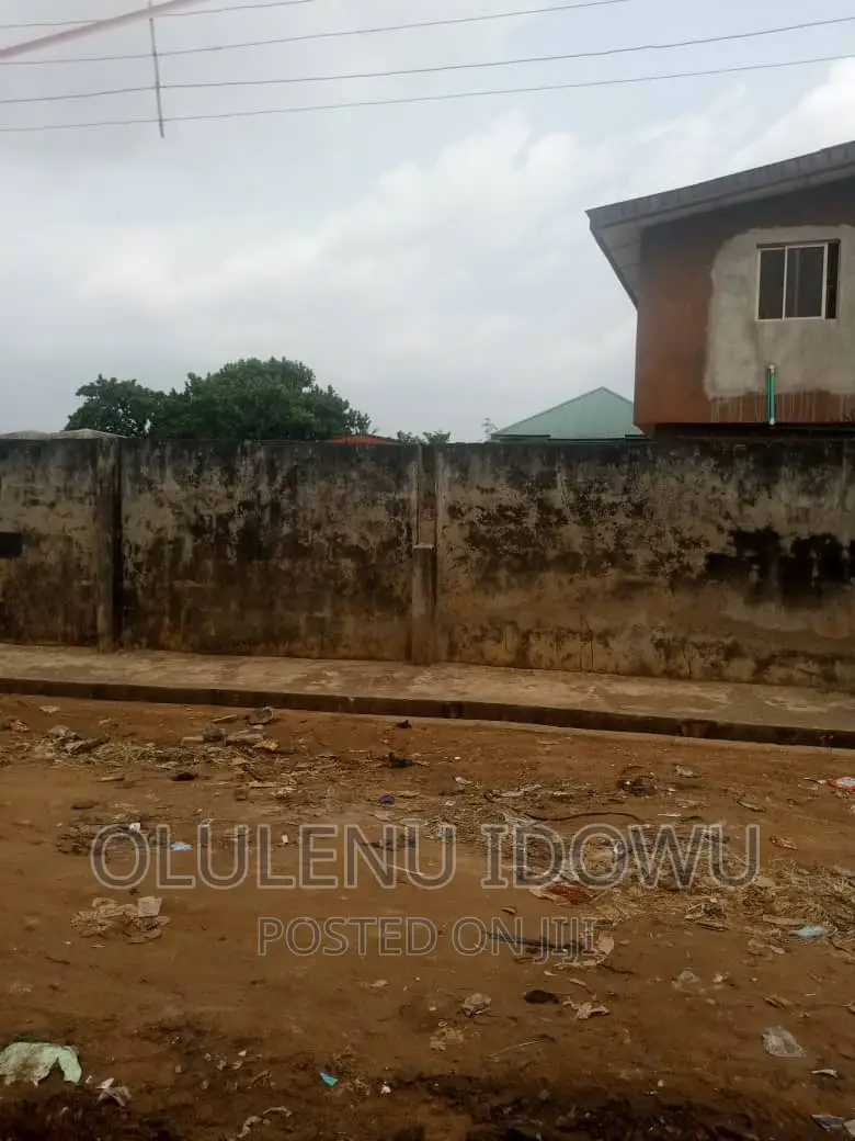 Furnished 2bdrm Block of Flats in Alimosho for sale in Alimosho