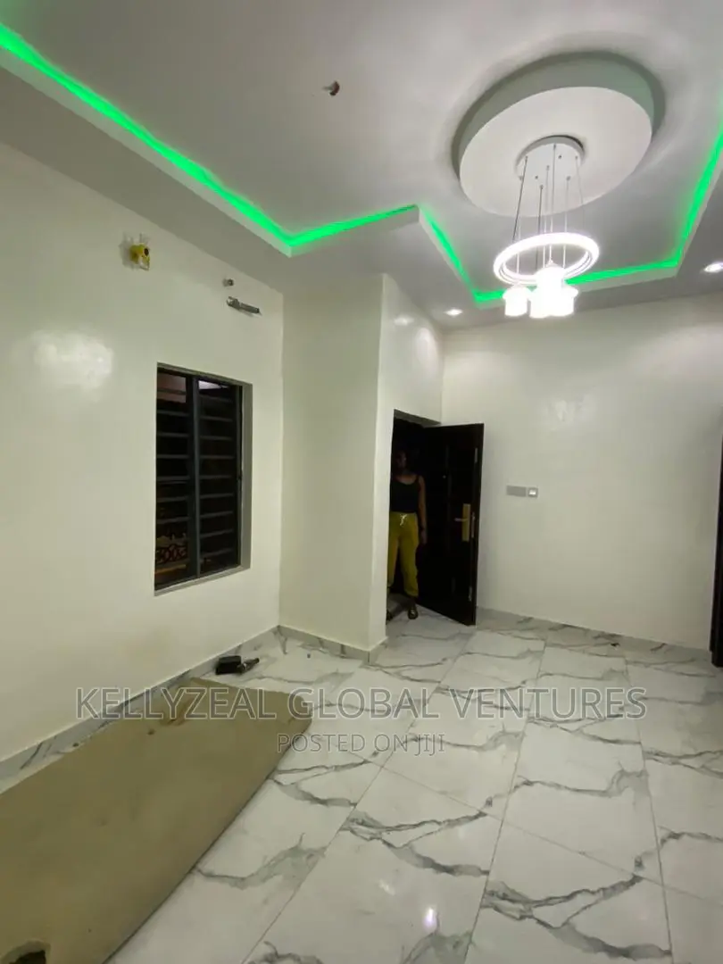 Mini Flat in Liberty Estate, Ago Palace for rent in Ago Palace