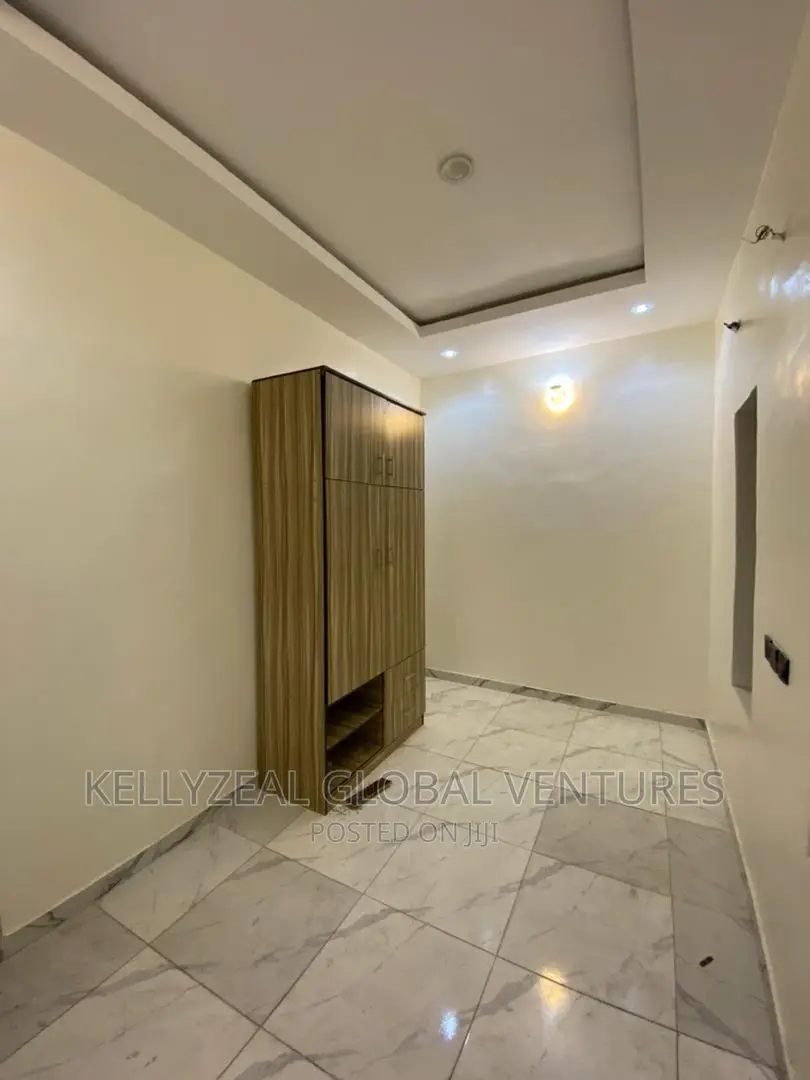 Mini Flat in Liberty Estate, Ago Palace for rent in Ago Palace