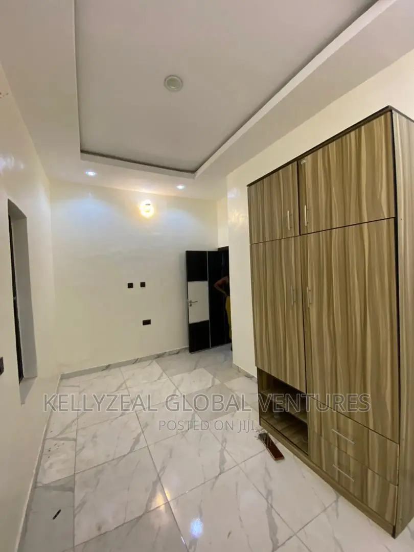 Mini Flat in Liberty Estate, Ago Palace for rent in Ago Palace
