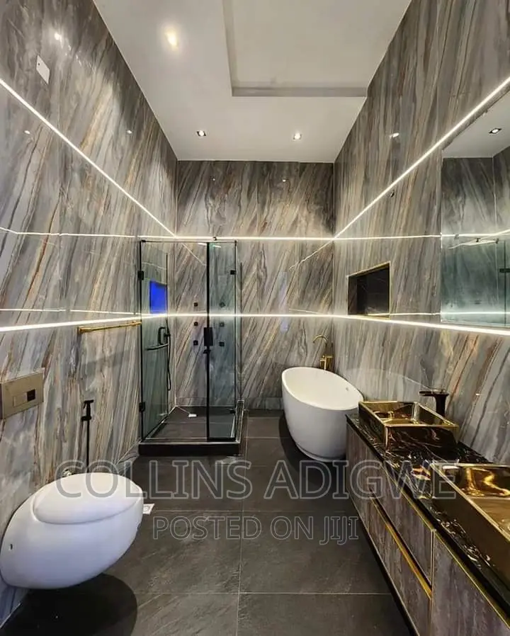 5bdrm Duplex in Osapa London for sale in Osapa london
