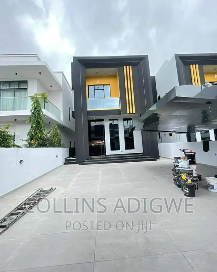 5bdrm Duplex in Osapa London for sale in Osapa london