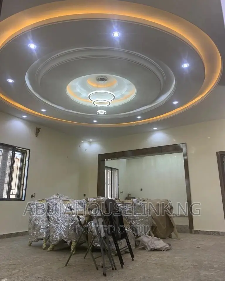6bdrm Duplex in Wuye Abuja for sale in Wuye