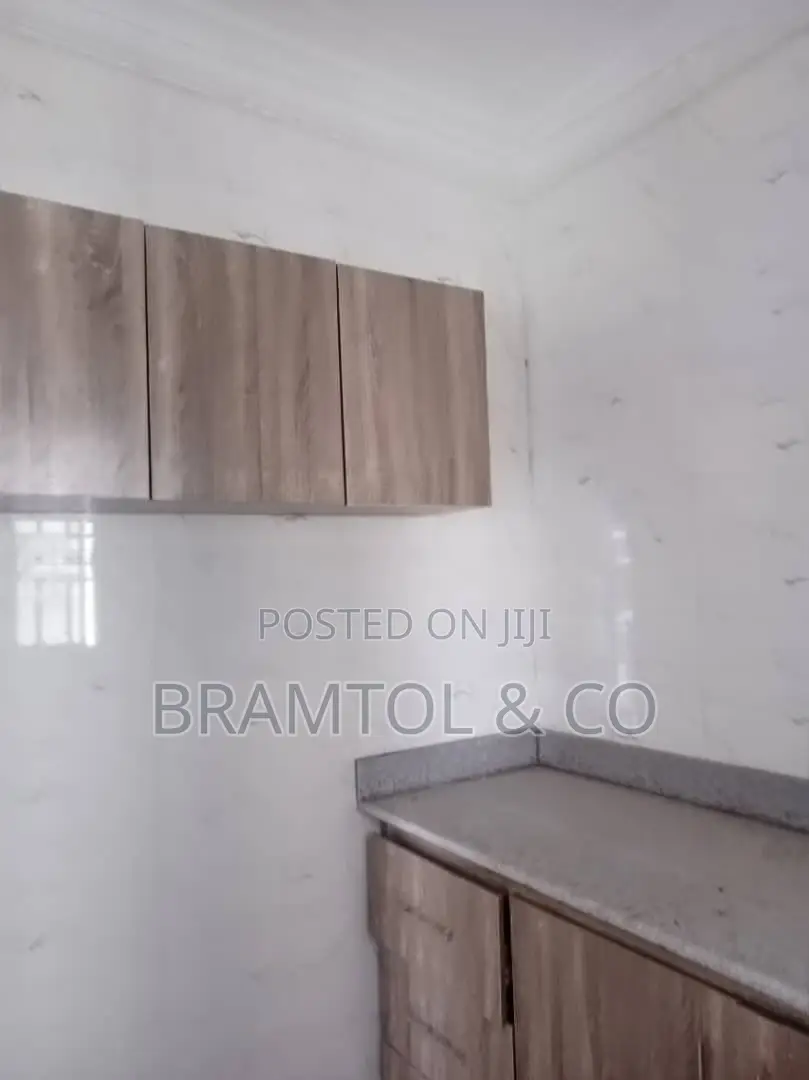 2bdrm Block of Flats in Area 11 for rent in Area 11