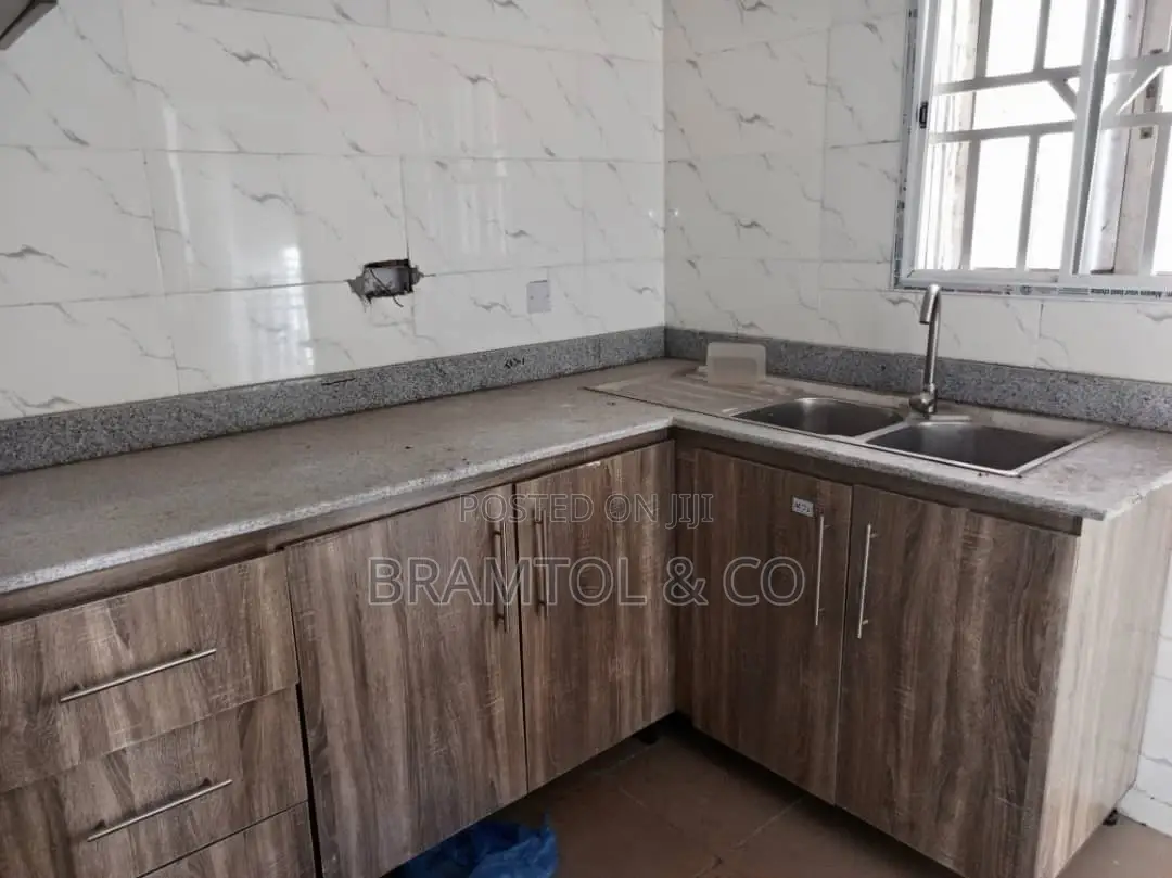 2bdrm Block of Flats in Area 11 for rent in Area 11