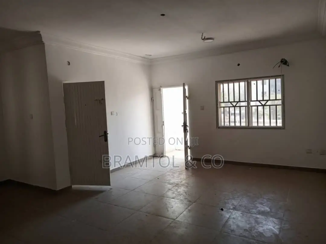 2bdrm Block of Flats in Area 11 for rent in Area 11