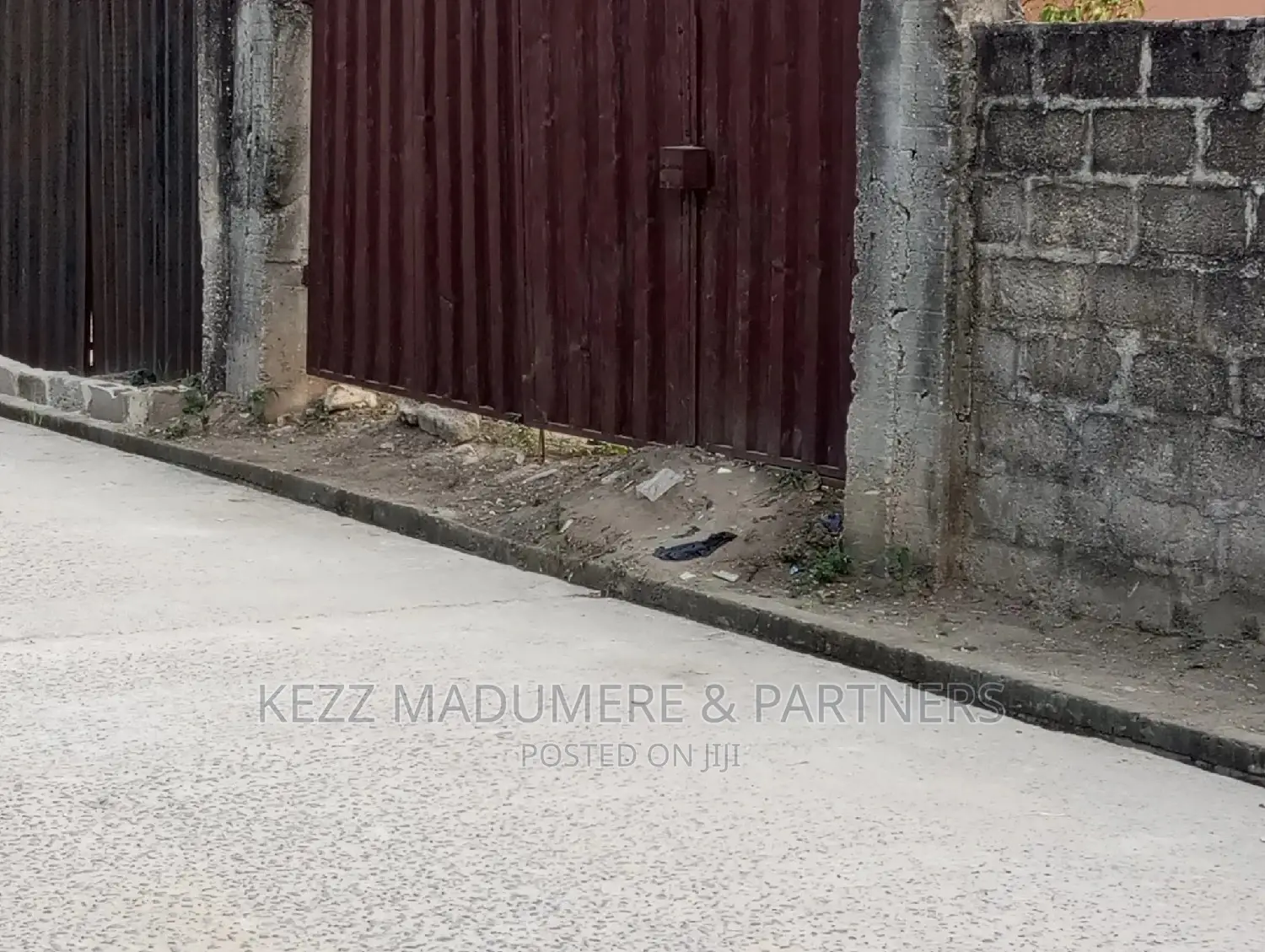 For Sale Land at Sars Road, Port Harcourt in Port-Harcourt