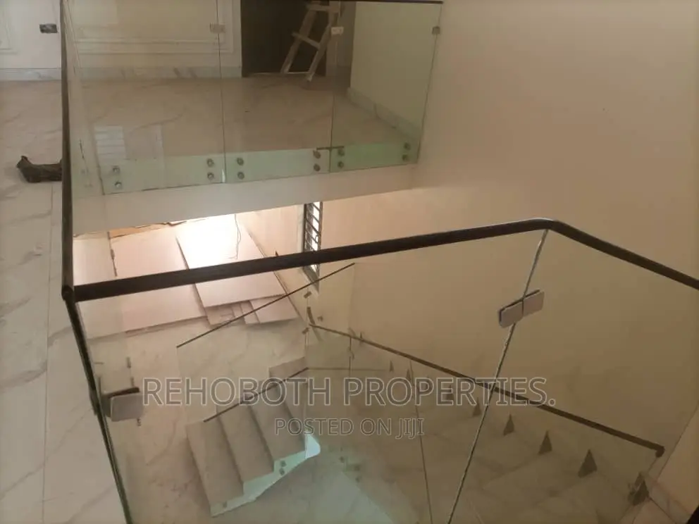 5bdrm Duplex in Elebu, Ibadan for sale in Ibadan