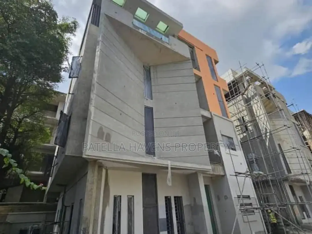 5bdrm Duplex in Old Ikoyi for sale in Old Ikoyi