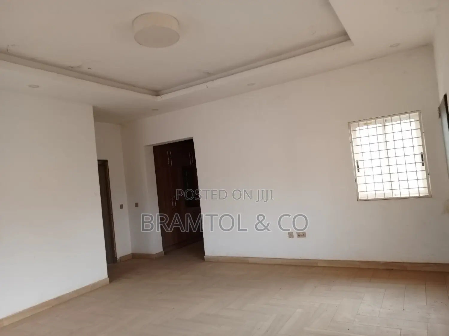 4bdrm Townhouse / Terrace in Durumi for rent in Durumi