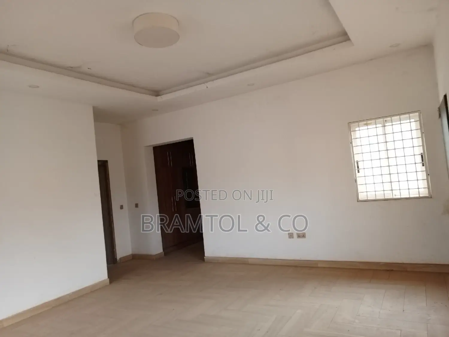 4bdrm Townhouse / Terrace in Durumi for rent in Durumi